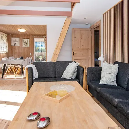 8 Person Holiday In *