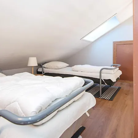 8 Person Holiday In Tatil Evi Hejls