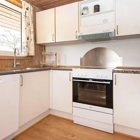 8 Person Holiday In Tatil Evi Hejls